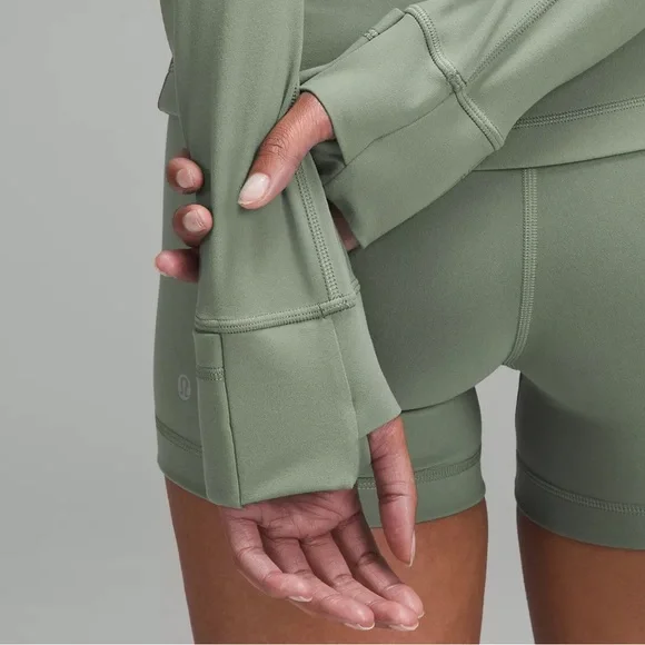 BRAND NEW Lululemon Define Hooded Jacket
Nulu - Picture 6 of 11